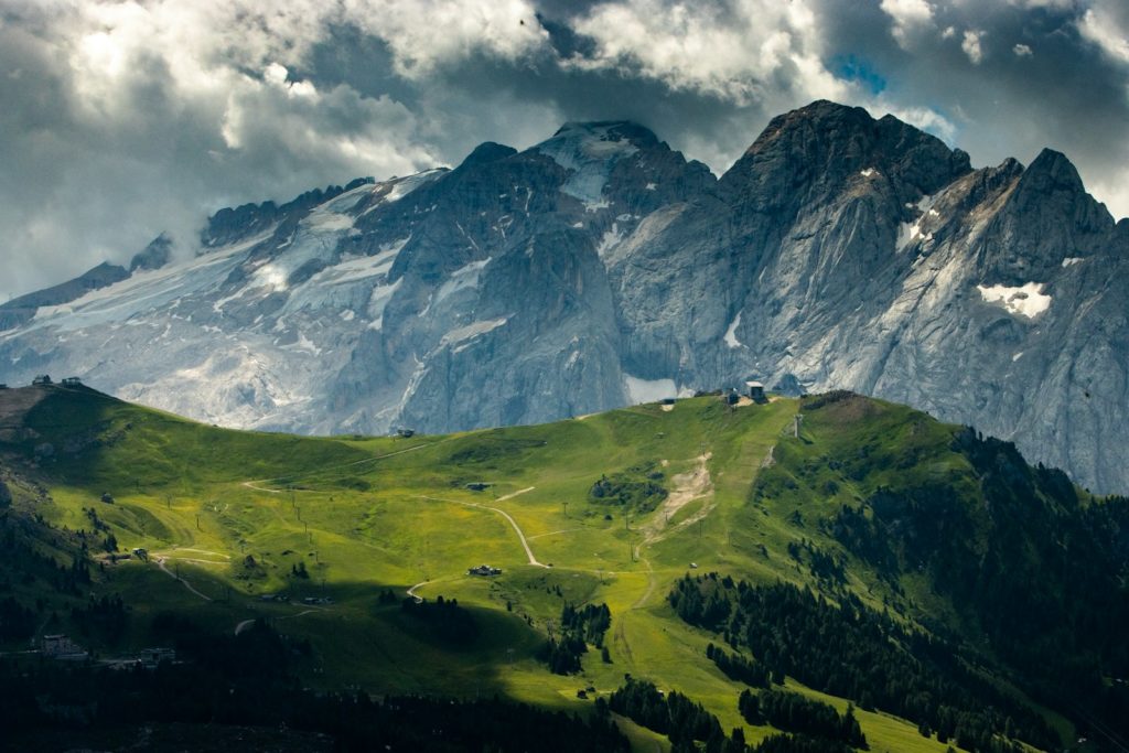 a valley between mountains